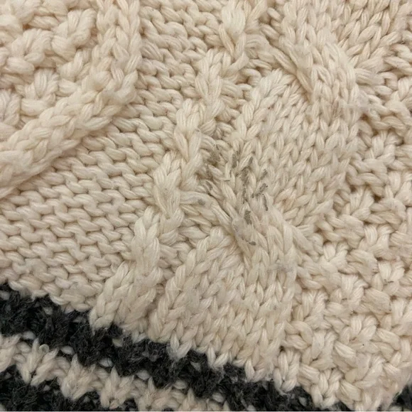 Taylor Swift CARDIGAN Cream Cable HEAVY Knit with Star Accents Oversized Fit - Picture 11 of 16